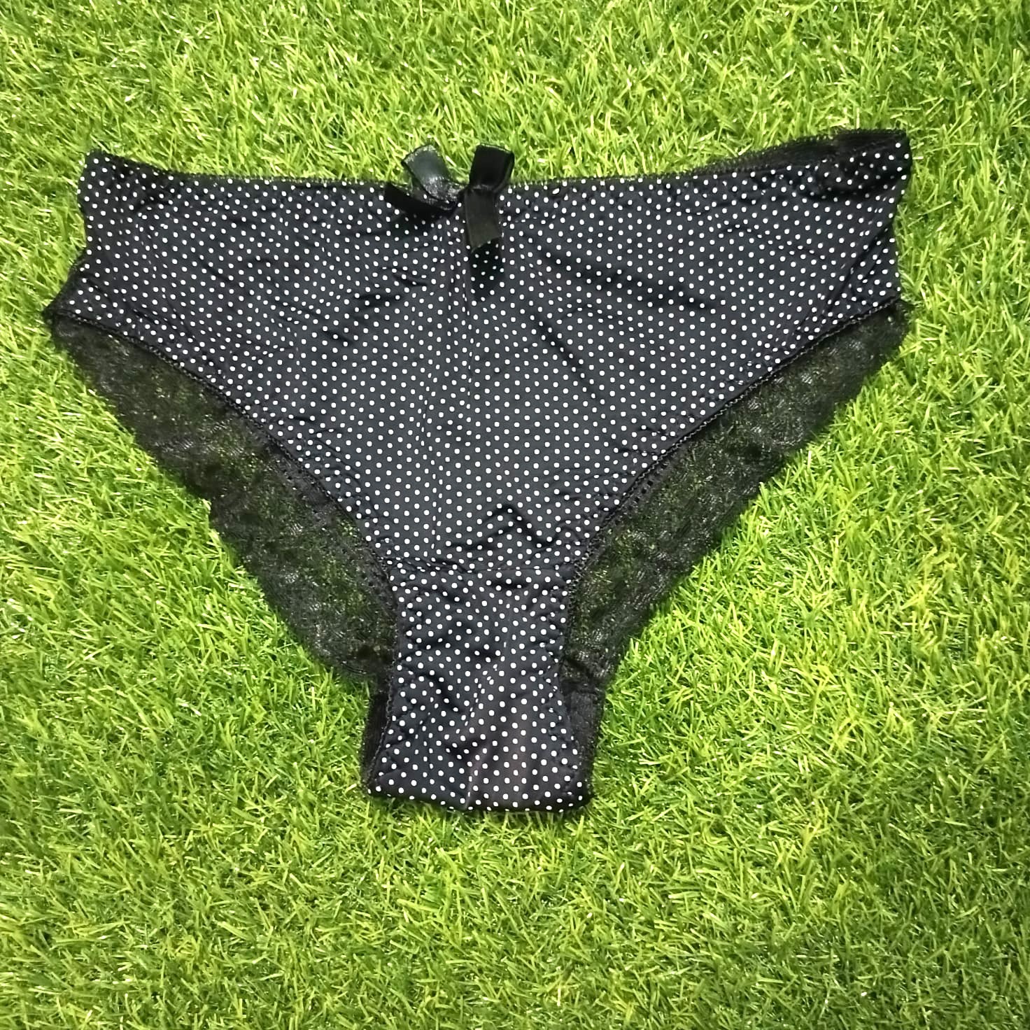 Chain Strips Dotted Printed Bra Panty Set - Black